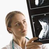 Osteohondrozes diagnoze tiek norādīta, izmantojot X -Ray pārbaudi